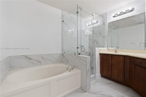 Townhouse in Miramar, Florida 4 bedrooms, 203.46 sq.m. № 1684172 - photo 24