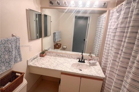 Купить кондоминиум в Дирфилд-Бич, Флорида 2 спальни, 106.84м2, № 2089793 - фото 23