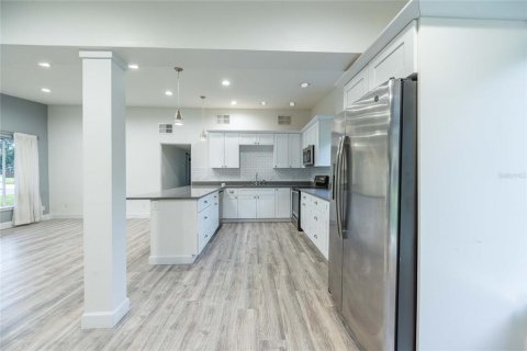 Villa ou maison à vendre à Winter Park, Floride: 3 chambres, 101.08 m2 № 2106448 - photo 6