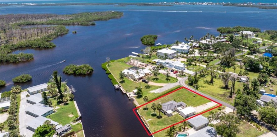 Land in Englewood, Florida № 1829977