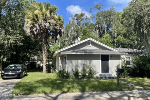 Commercial property in Jacksonville, Florida 3 bedrooms, 90.67 sq.m. № 771192 - photo 1