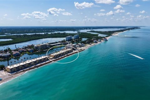 Condo in Sarasota, Florida, 1 bedroom № 2237322 - photo 22