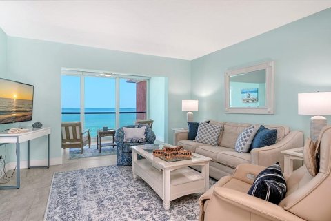 Condo in Sarasota, Florida, 1 bedroom № 2237322 - photo 5