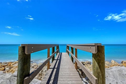 Condo in Sarasota, Florida, 1 bedroom № 2237322 - photo 24