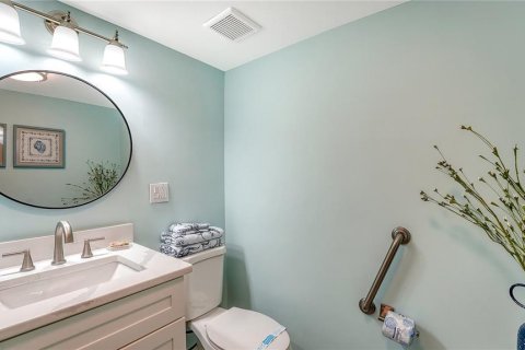 Condo in Sarasota, Florida, 1 bedroom № 2237322 - photo 16