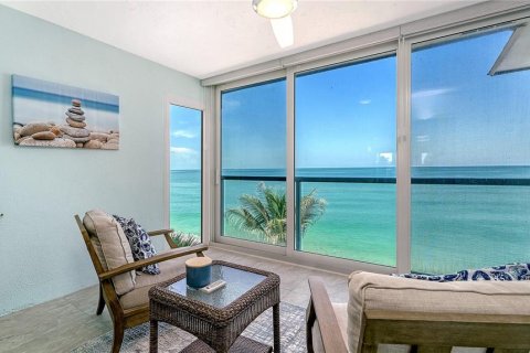 Condo in Sarasota, Florida, 1 bedroom № 2237322 - photo 6