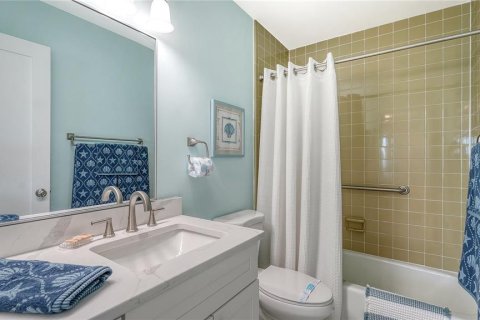 Condo in Sarasota, Florida, 1 bedroom № 2237322 - photo 20