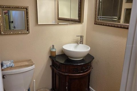 Condo in Altamonte Springs, Florida, 3 bedrooms № 2283966 - photo 15