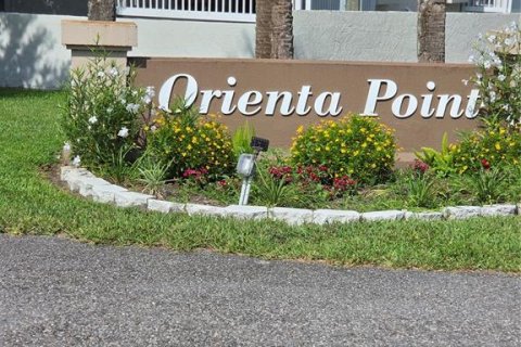 Condo in Altamonte Springs, Florida, 3 bedrooms № 2283966 - photo 2