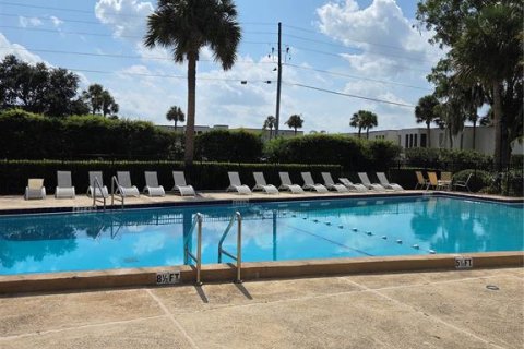 Condo in Altamonte Springs, Florida, 3 bedrooms № 2283966 - photo 29