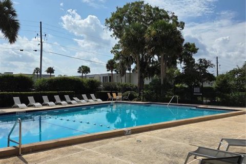 Condo in Altamonte Springs, Florida, 3 bedrooms № 2283966 - photo 28