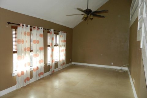 Condo in Altamonte Springs, Florida, 3 bedrooms № 2283966 - photo 5