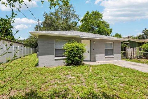 Casa en venta en Tampa, Florida, 3 dormitorios, 114.27 m2 № 2202454 - foto 30