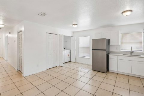 Casa en venta en Tampa, Florida, 3 dormitorios, 114.27 m2 № 2202454 - foto 10