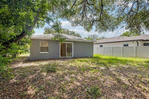Casa en venta en Tampa, Florida, 3 dormitorios, 114.27 m2 № 2202454 - foto 27