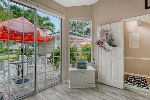 House in University Park, Florida 2 bedrooms, 149.48 sq.m. № 1903487 - photo 29
