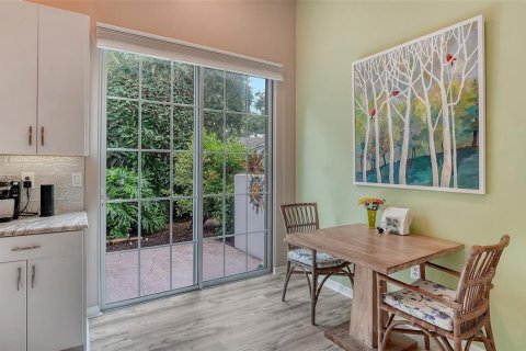 House in University Park, Florida 2 bedrooms, 149.48 sq.m. № 1903487 - photo 17