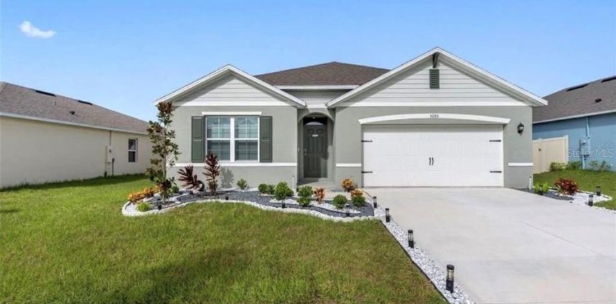 House in Haines City, Florida 4 bedrooms, 173.45 sq.m. № 2201966
