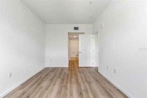 Condo in Orlando, Florida, 3 bedrooms № 2220847 - photo 22