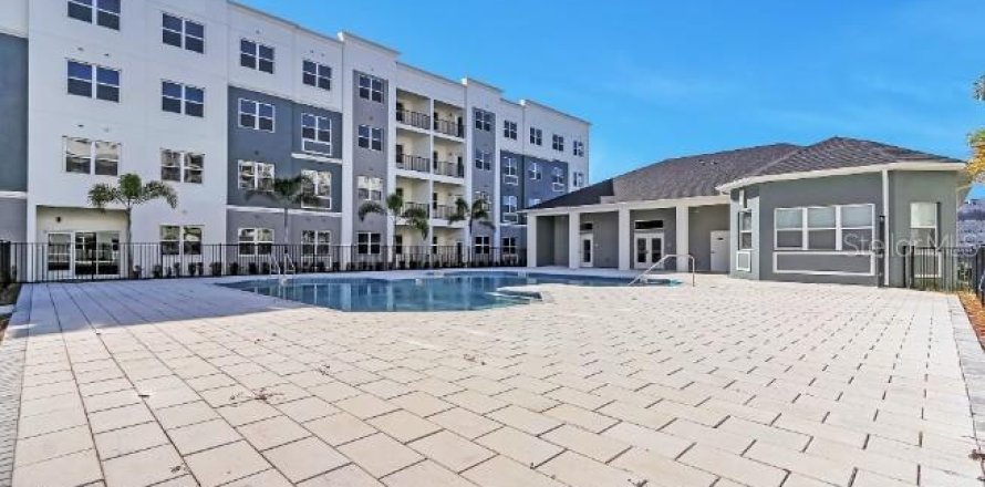 Condo in Orlando, Florida, 3 bedrooms № 2220847
