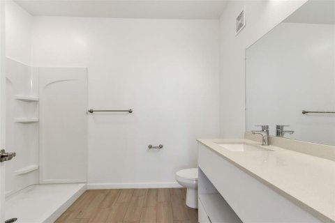 Condo in Orlando, Florida, 3 bedrooms № 2220847 - photo 11