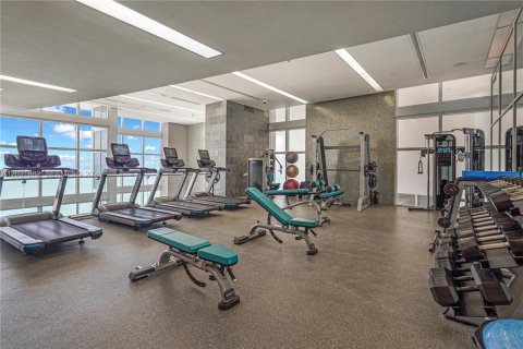 Condominio en venta en Sunny Isles Beach, Florida, 1 dormitorio, 92.16 m2 № 2184002 - foto 25
