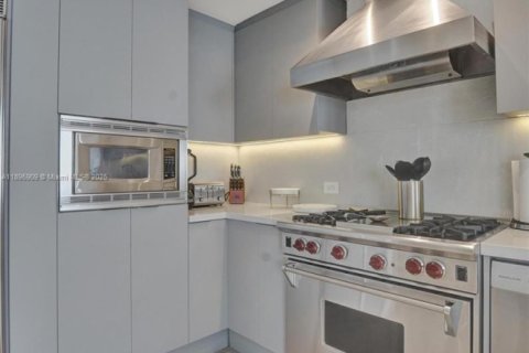 Copropriété à vendre à Sunny Isles Beach, Floride: 3 chambres, 205.69 m2 № 1950021 - photo 22