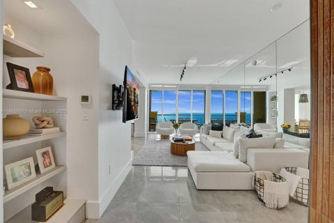 Copropriété à vendre à Sunny Isles Beach, Floride: 3 chambres, 205.69 m2 № 1950021 - photo 4