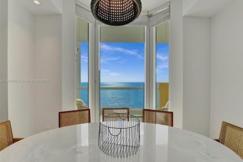 Copropriété à vendre à Sunny Isles Beach, Floride: 3 chambres, 205.69 m2 № 1950021 - photo 26