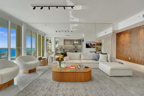 Copropriété à vendre à Sunny Isles Beach, Floride: 3 chambres, 205.69 m2 № 1950021 - photo 10