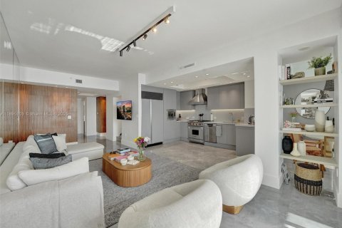 Copropriété à vendre à Sunny Isles Beach, Floride: 3 chambres, 205.69 m2 № 1950021 - photo 13