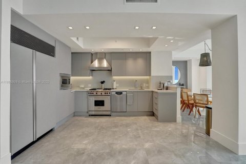 Copropriété à vendre à Sunny Isles Beach, Floride: 3 chambres, 205.69 m2 № 1950021 - photo 15