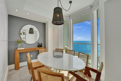 Copropriété à vendre à Sunny Isles Beach, Floride: 3 chambres, 205.69 m2 № 1950021 - photo 24