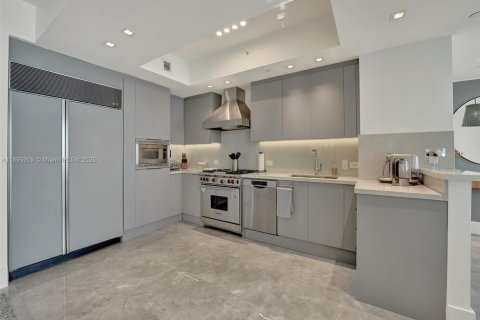 Copropriété à vendre à Sunny Isles Beach, Floride: 3 chambres, 205.69 m2 № 1950021 - photo 17