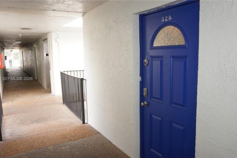 Copropriété à vendre à Sunrise, Floride: 2 chambres, 76.92 m2 № 2061018 - photo 11