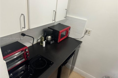 Купить кондоминиум в Майами-Бич, Флорида 37.16м2, № 2045046 - фото 16