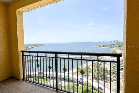 Condo in Tampa, Florida, 3 bedrooms  № 1782139 - photo 22