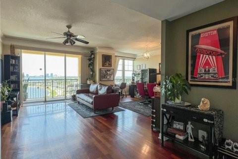 Condo in Tampa, Florida, 3 bedrooms  № 1782139 - photo 13