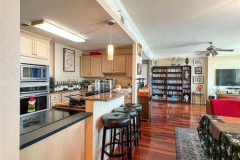 Condo in Tampa, Florida, 3 bedrooms  № 1782139 - photo 7
