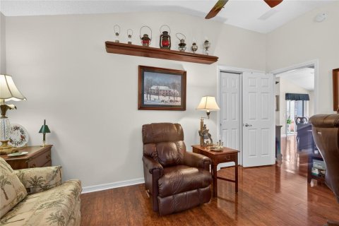 House in The Villages, Florida 3 bedrooms, 148.83 sq.m. № 2117445 - photo 26
