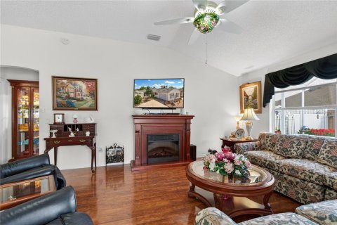 House in The Villages, Florida 3 bedrooms, 148.83 sq.m. № 2117445 - photo 8