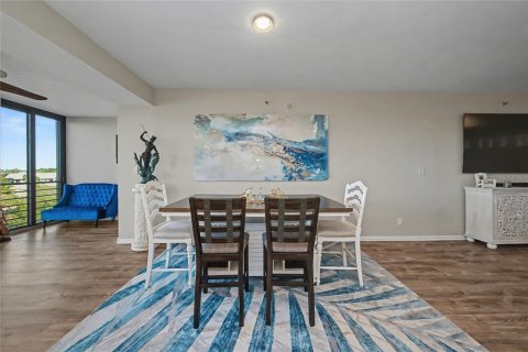 Copropriété à louer à Sarasota, Floride: 2 chambres, 157.47 m2 № 2109997 - photo 13