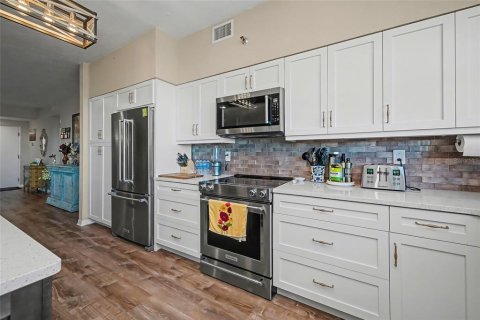Copropriété à louer à Sarasota, Floride: 2 chambres, 157.47 m2 № 2109997 - photo 18