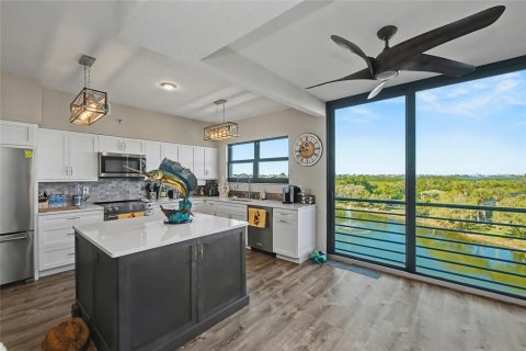 Copropriété à louer à Sarasota, Floride: 2 chambres, 157.47 m2 № 2109997 - photo 19