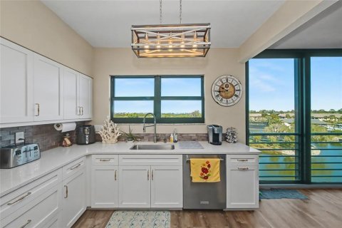 Copropriété à louer à Sarasota, Floride: 2 chambres, 157.47 m2 № 2109997 - photo 17