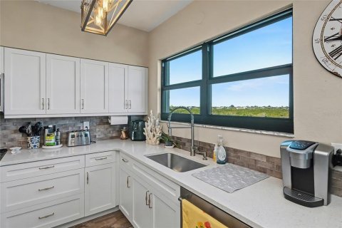 Copropriété à louer à Sarasota, Floride: 2 chambres, 157.47 m2 № 2109997 - photo 16