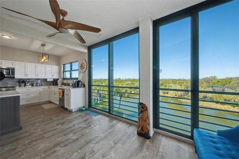 Copropriété à louer à Sarasota, Floride: 2 chambres, 157.47 m2 № 2109997 - photo 20