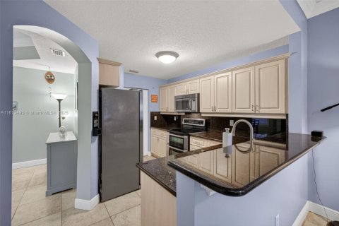 Townhouse in Fort Lauderdale, Florida 3 bedrooms, 129.23 sq.m. № 1929530 - photo 25