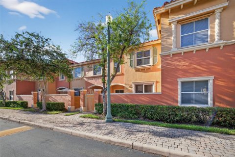 Townhouse in Fort Lauderdale, Florida 3 bedrooms, 129.23 sq.m. № 1929530 - photo 5