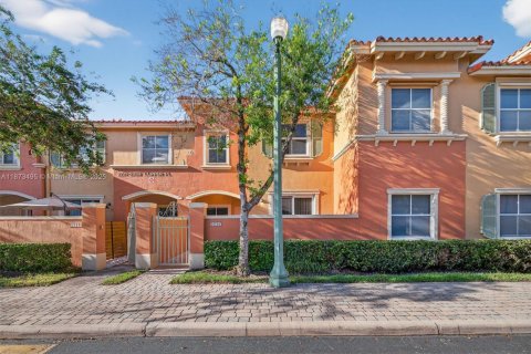 Townhouse in Fort Lauderdale, Florida 3 bedrooms, 129.23 sq.m. № 1929530 - photo 3